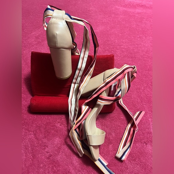 Charlotte Russe - Picture 2 of 3